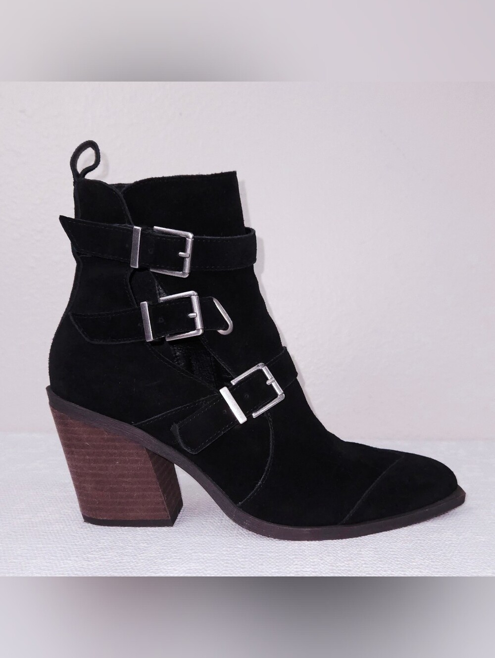 Crown Vintage Stralla Heeled Buckle Booties US 9.5